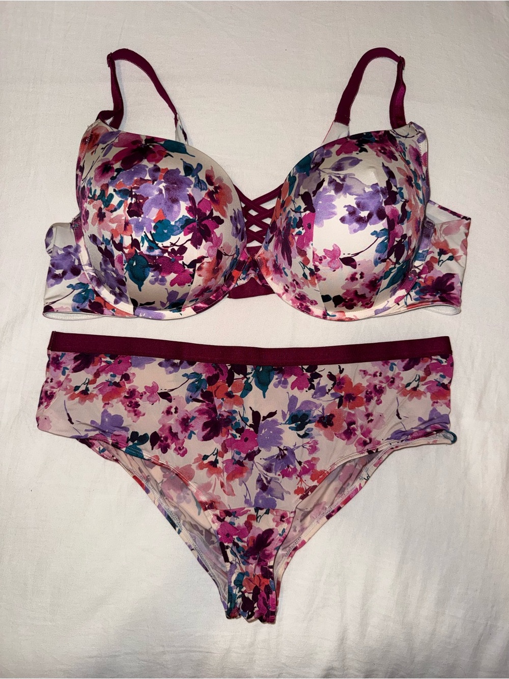 Torrid XO Plunge Push Up Bra size 42D and matching panty size 1X